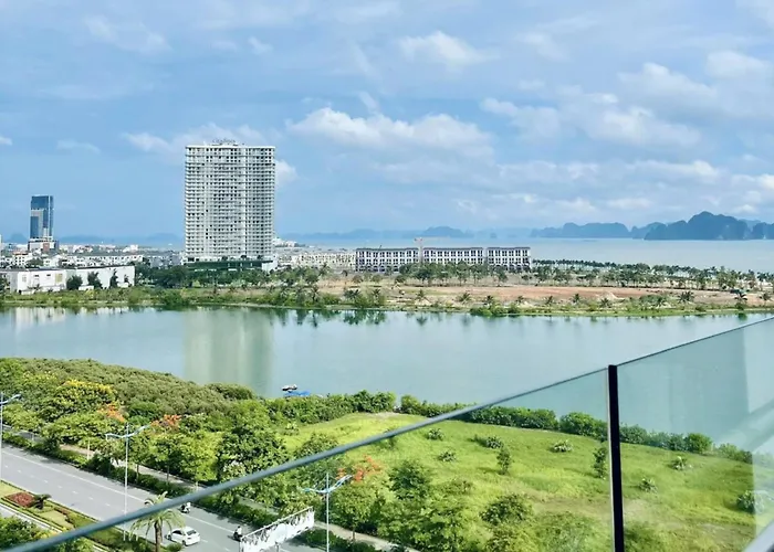 Greenbay Premium Ha Long Bay-Apart Service Appartement *