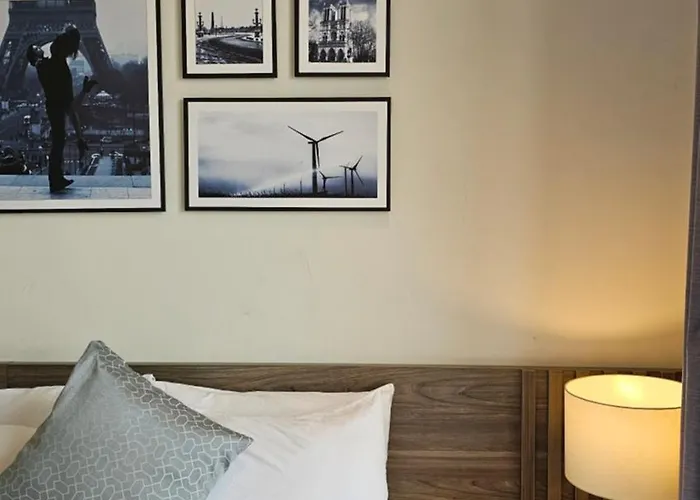 Greenbay Premium Ha Long Bay-Apart Service Appartement