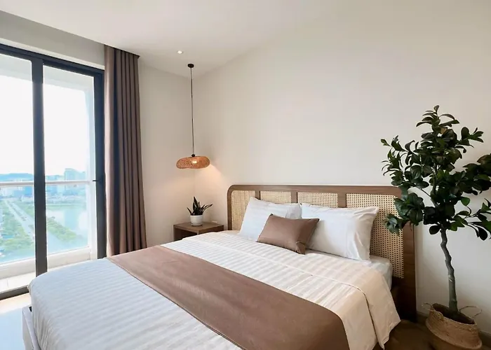 Greenbay Premium Bay Căn hộ *